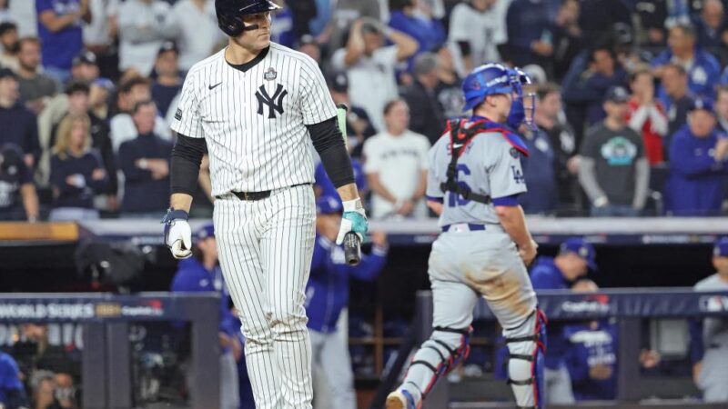 Anthony Rizzo staring down undignified Yankees end after World Series miscue