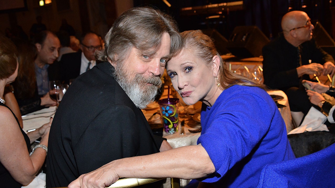 ‘Star Wars’ actor Mark Hamill salutes late Carrie Fisher’s birthday recounting who ‘hated’ Trump more