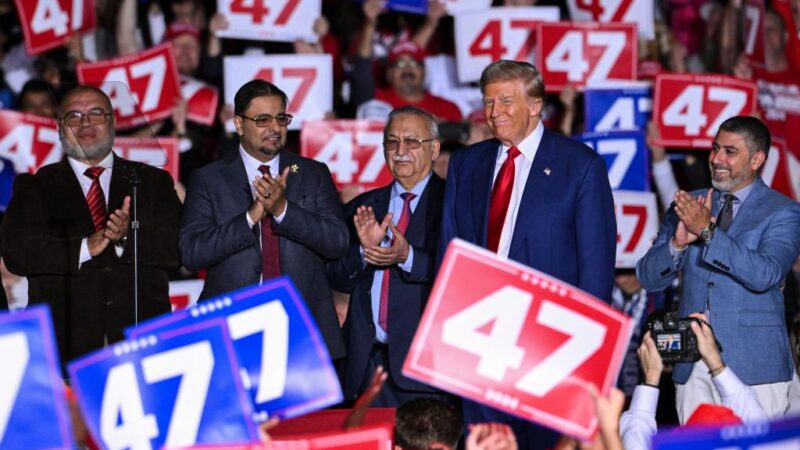 Trump scoops up the Muslim vote as Democrats drive them away