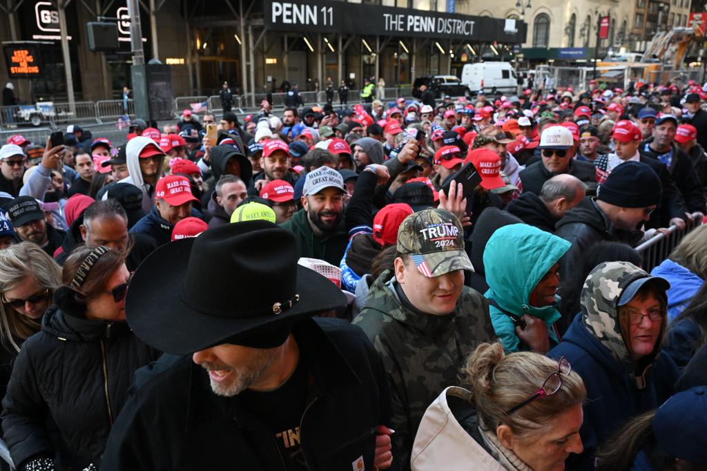 Trump’s NYC rally at MSG live updates: Crowd begins to enter MSG ahead of Trump’s MAGA rally