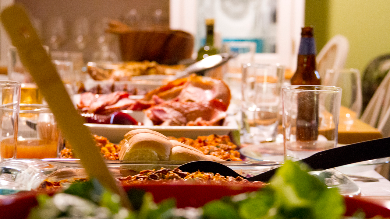 10 food storage solutions to store or transport holiday leftovers