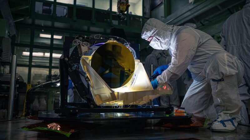 NASA Reveals Prototype Telescope for Gravitational Wave Observatory