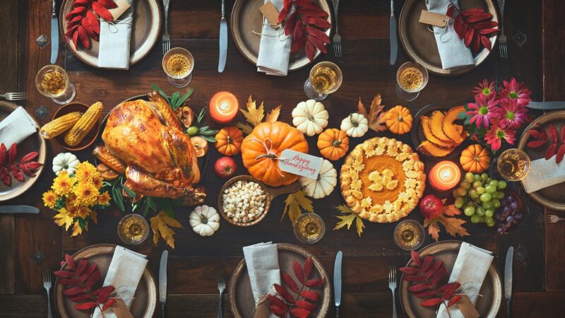 Create a beautiful Thanksgiving table setting with these 9 finds