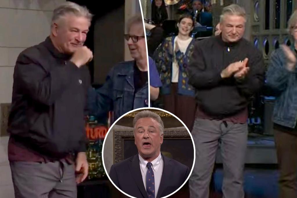 Alec Baldwin mocked for leaving his fly down on ‘SNL’