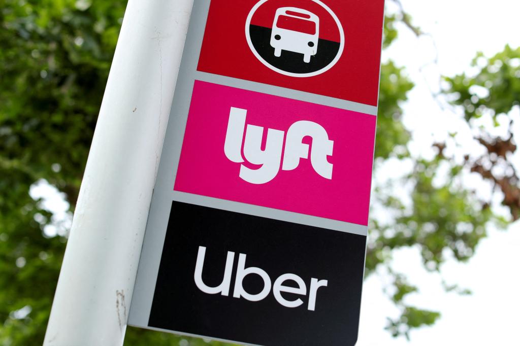 Massachusetts becomes first state to allow Uber, Lyft drivers to unionize