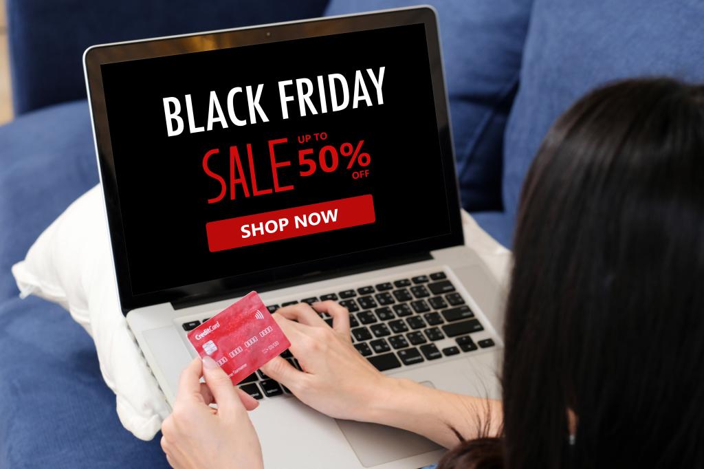 Online sales surge to record-setting $10.8B on Black Friday as stores see thin crowds