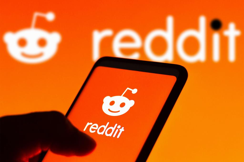 Reddit down for thousands day after rolling out fix for software bug