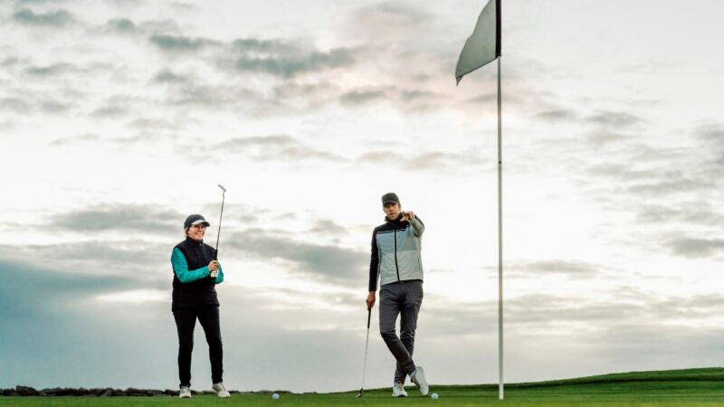 10 essentials to play golf this winter