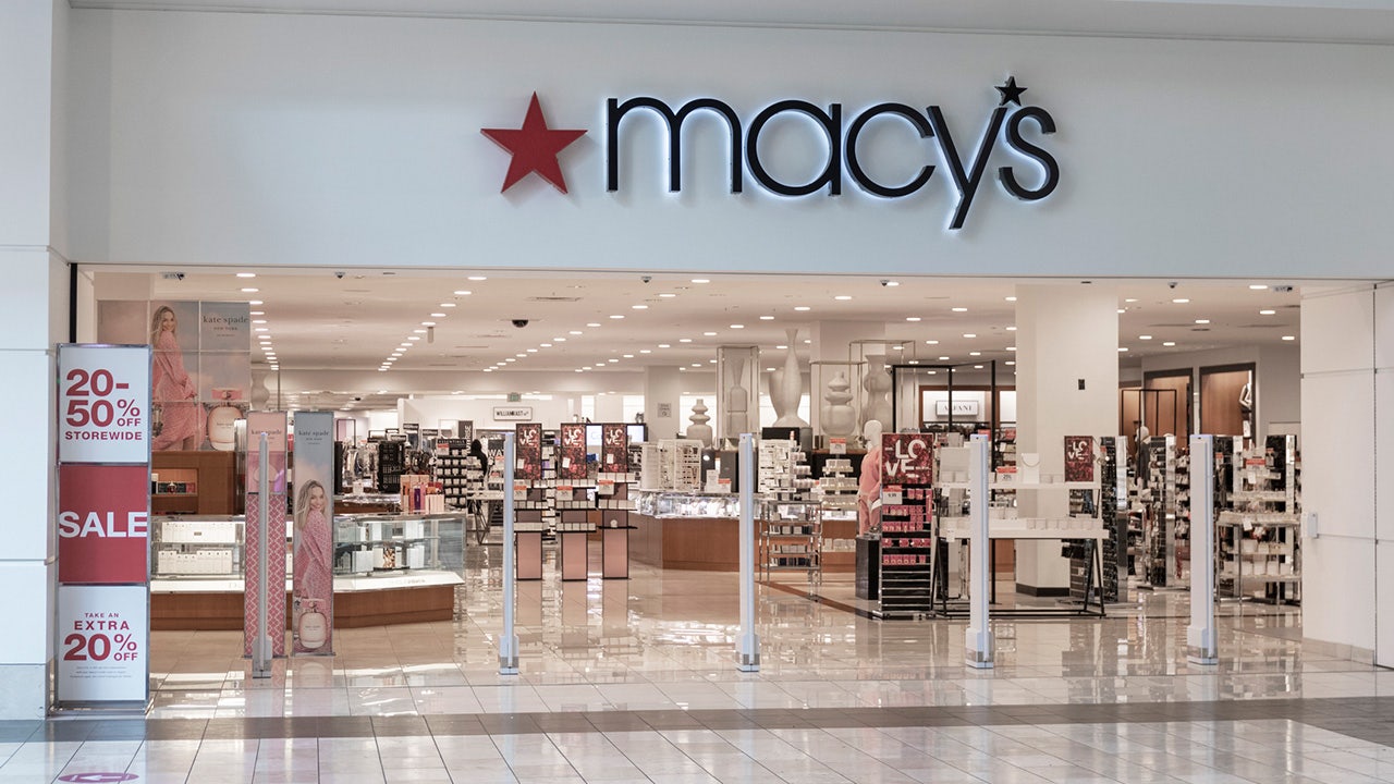 Macy’s early Black Friday deals start now: save up to 70% on bedding, apparel and more