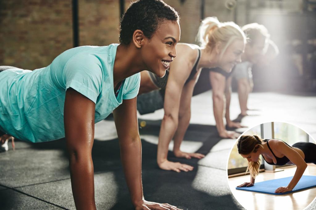 Experts weigh in on how many push-ups the average person should be able to do