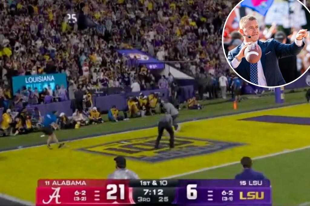 Kirk Herbstreit bashes ‘clowns’ for throwing bottles onto field