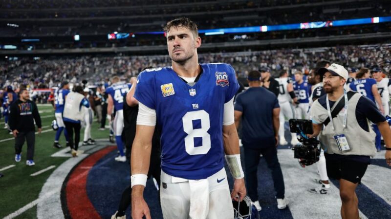 NFL fans desperately want Daniel Jones to sign with Cowboys