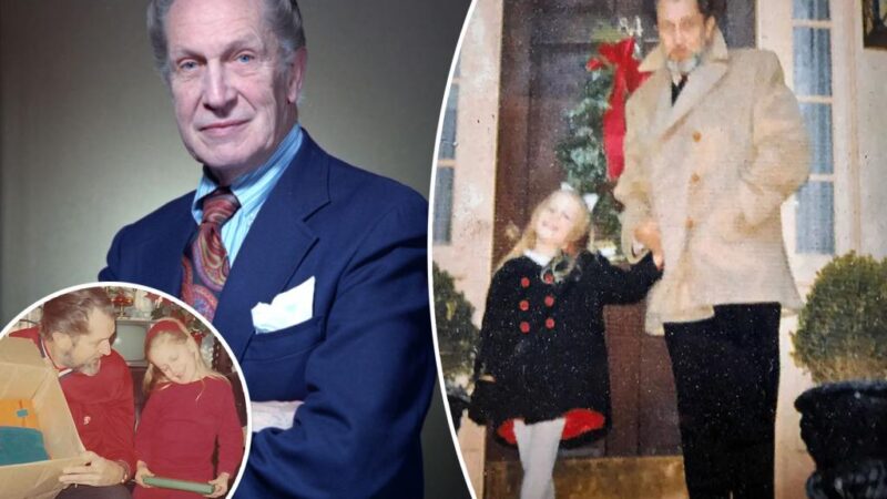 ‘50s horror icon Vincent Price pranked wife with Christmas gift she hated every year