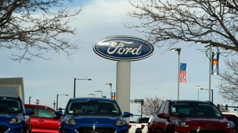 Ford recalling 20K hybrid SUVs over battery concerns