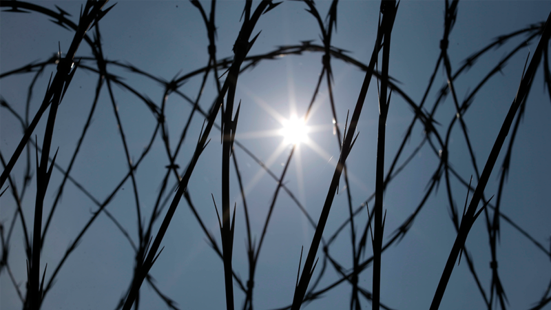 Louisiana prisons routinely hold inmates past release date: DOJ