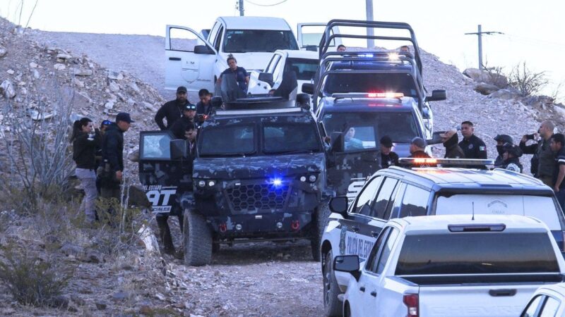 Migrants accused of killing Mexican border agent after he asked them for ID