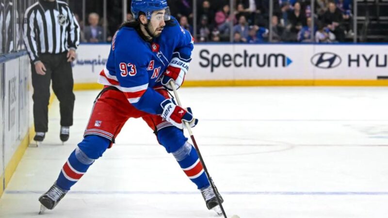 Mika Zibanejad hasn’t waived his Rangers no-move clause