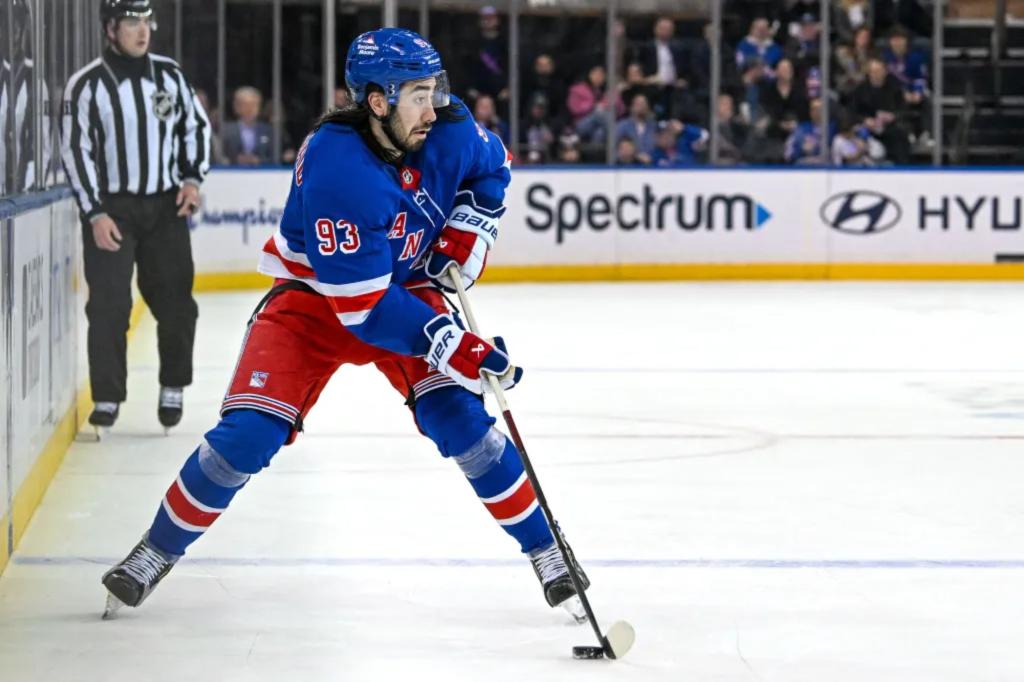 Mika Zibanejad hasn’t waived his Rangers no-move clause