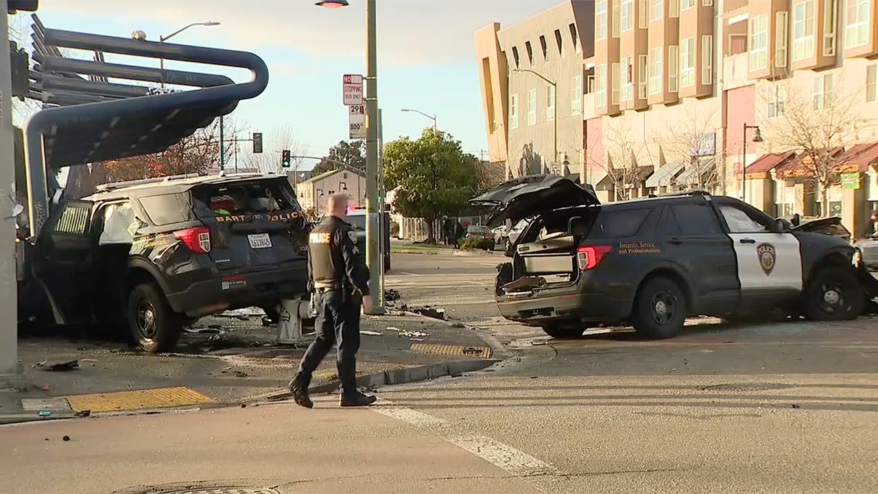 Oakland police investigating crash involving BART police cars that left several injured