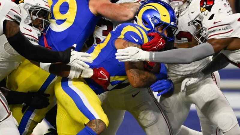 Rams fend off rival Cardinals to strengthen division title hopes