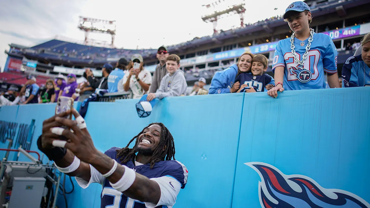 Titans rookie Jarvis Brownlee Jr. shares powerful message after helping out single mom: ‘God bless you’