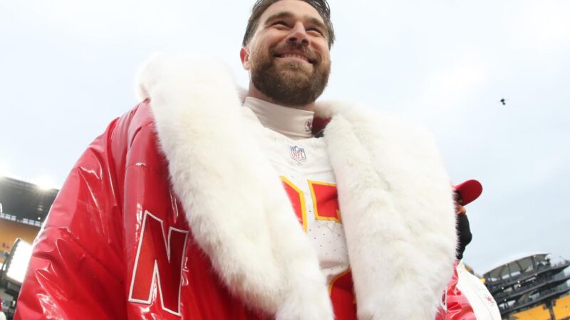 Travis Kelce gets $120K in gifts from Chiefs teammates