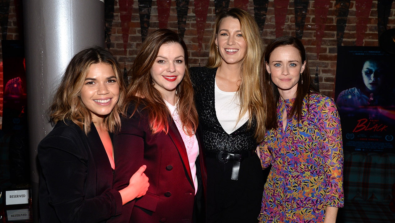 Blake Lively’s ‘Sisterhood of the Traveling Pants’ co-stars stand ‘in solidarity’ with her amid messy lawsuit