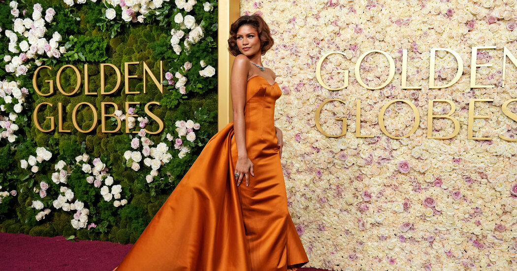 The Worst Golden Globes Fashion Trend