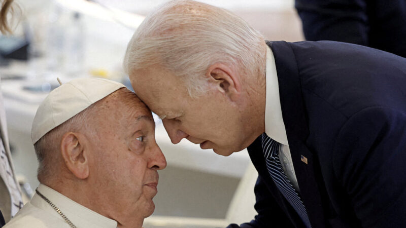 Biden Awards Medal of Freedom to Pope Francis