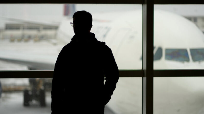 Along With Snow, Winter Storm Delays or Cancels Thousands of Flight