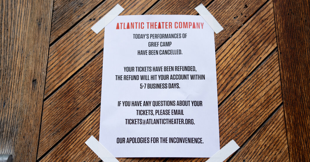 Atlantic Theater Stagehands Go on Strike