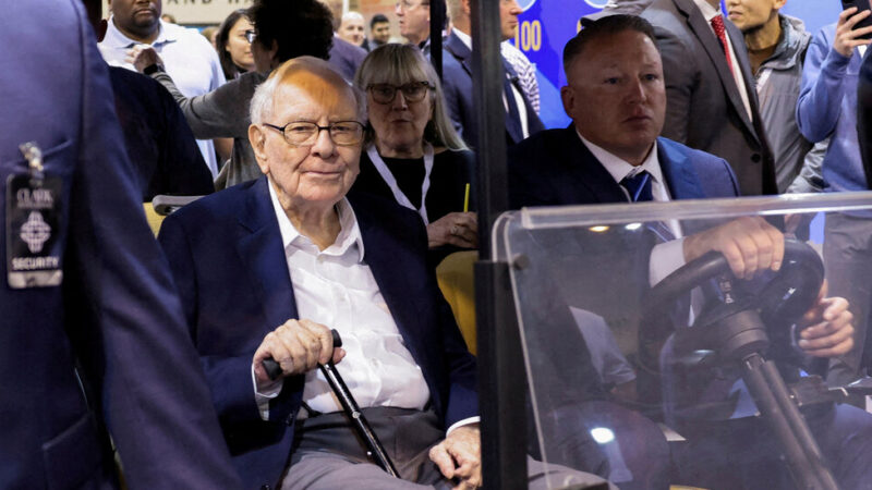 C.F.P.B Sues Unit of Warren Buffett’s Berkshire Hathaway Over Risky Mortgages