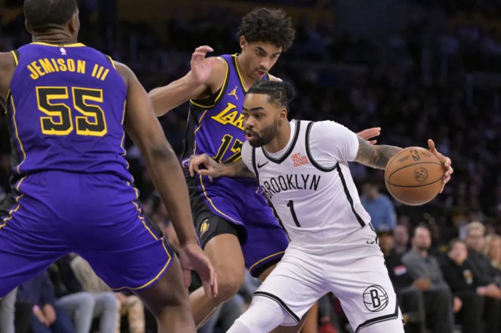 D’Angelo Russell misses shot to win it as Nets lose to Lakers