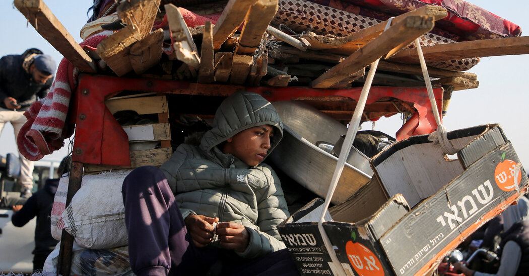 Displaced Palestinians Trek Home to Northern Gaza as Israel-Hamas Cease-Fire Holds: Live Updates