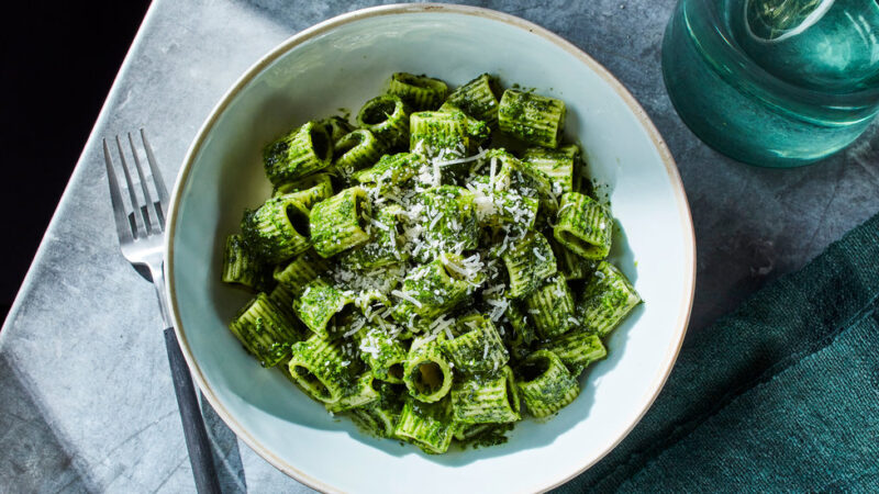 Easy Kale Pasta Recipe – The New York Times