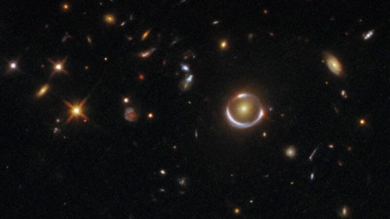 Hubble Rings In the New Year