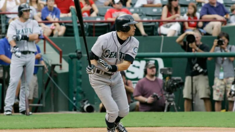 Ichiro Suzuki enters Baseball Hall of Fame in near-unanimous fashion