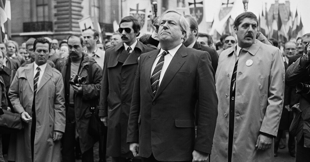 Jean-Marie Le Pen, Rabble-Rousing Leader of French Far Right, Dies at 96