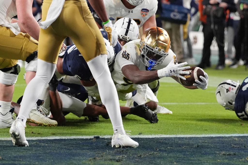 Jeremiyah Love scores wild Notre Dame touchdown