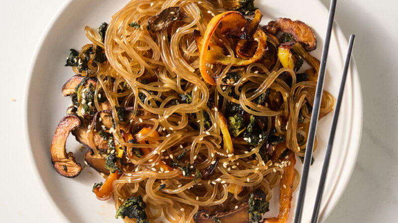 These Sheet-Pan Noodles Have Very Little Cleanup