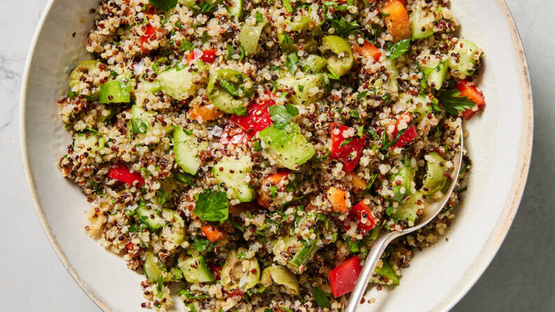 This Quinoa Salad Has Five Stars and Many Fans