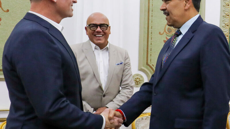 Venezuela Frees 6 Americans After Visit by Trump Envoy