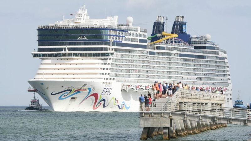 Colorado dad identified as man who jumped off cruise ship in Caribbean