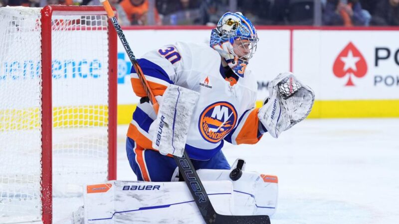 Ilya Sorokin playing his best hockey as Islanders charge up standings