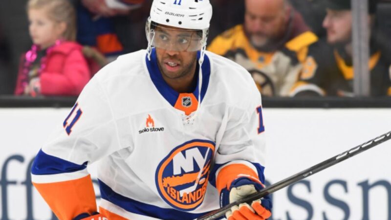 Islanders’ Anthony Duclair clearly still hampered by injury