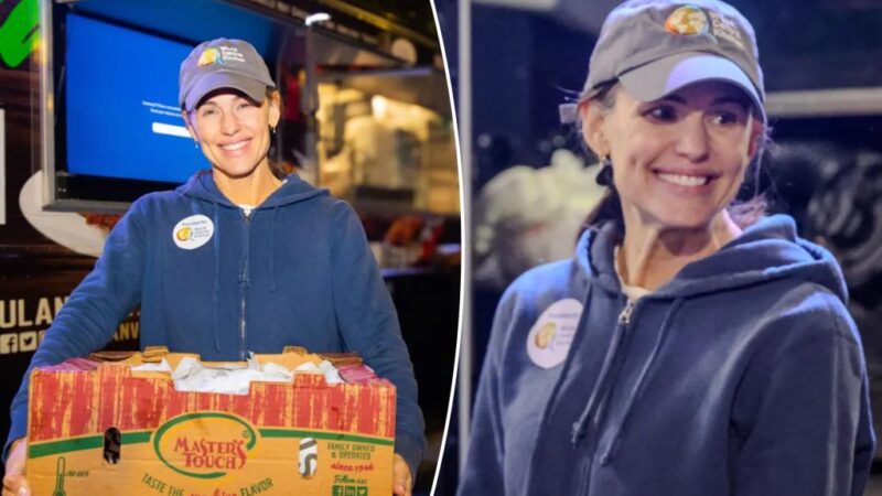 Emotional Jennifer Garner volunteers at food truck after revealing friend from church perished in LA wildfire disaster