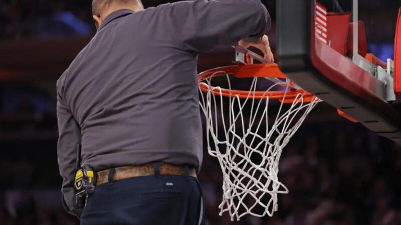 Why Knicks game was delayed by bent rim that was actually straight