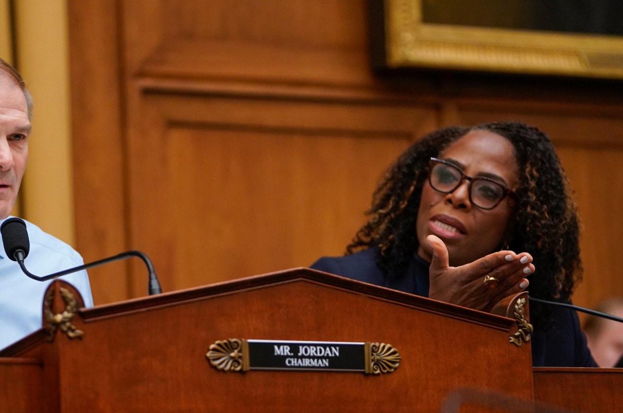 ‘Colonies problem’: Delegate’s mic apparently cut after outburst during vote for Speaker of the House