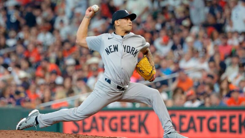 Yankees’ Jonathan Loáisiga likely to return midseason from elbow surgery