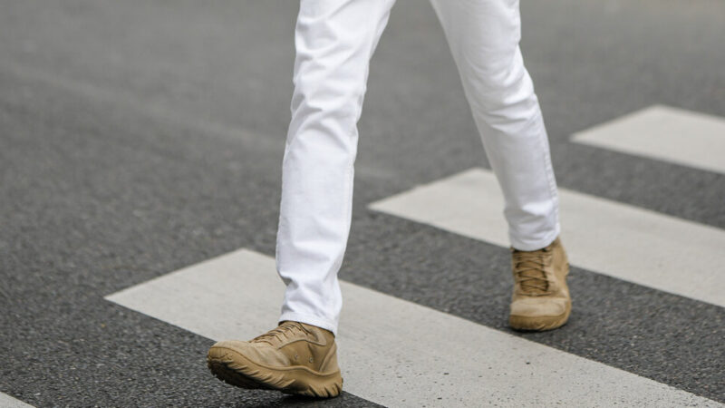 Should Men Wear White Jeans?